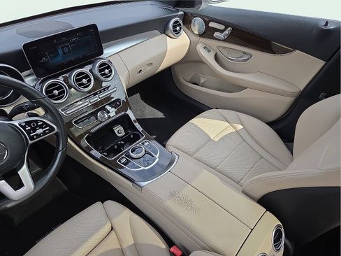Used 2019 Mercedes-Benz C 300 4MATIC Sedan image 12