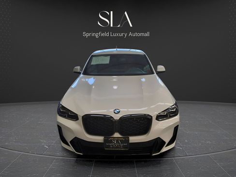 Used 2023 BMW X4 xDrive30i w/ M Sport Package AWD/4WD image 3