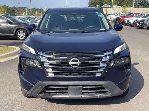 Used 2024 Nissan Rogue SV AWD/4WD image 8