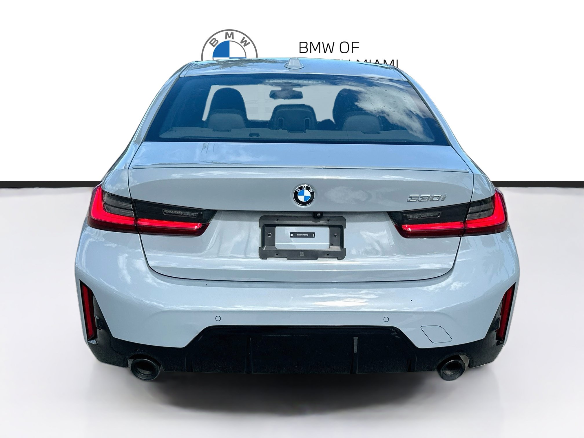 Certified 2023 BMW 330i Sedan w/ M Sport Package RWD image 6