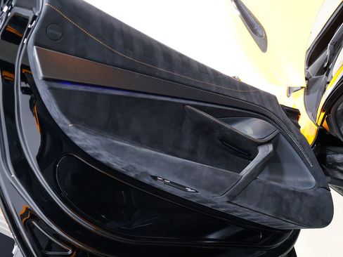 Used 2022 McLaren 765LT image 47