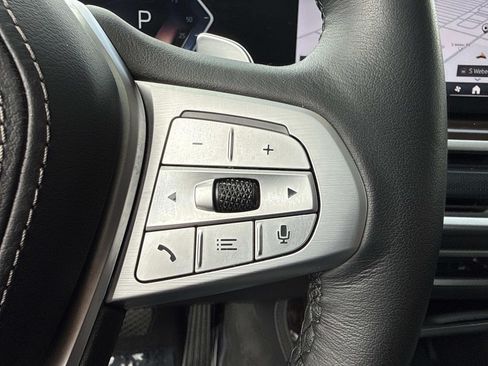 Used 2024 BMW X7 xDrive40i AWD/4WD image 34