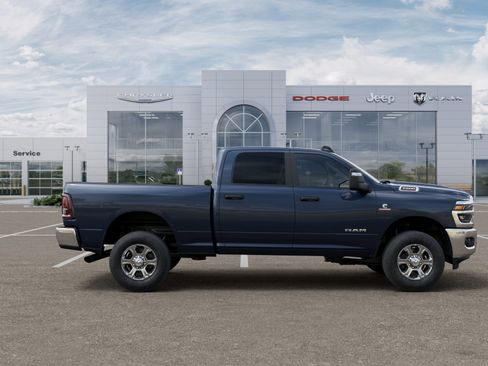 New 2025 RAM 2500 Big Horn AWD/4WD image 34