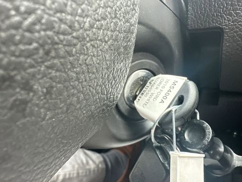 Used 2010 Ford Explorer Limited image 16