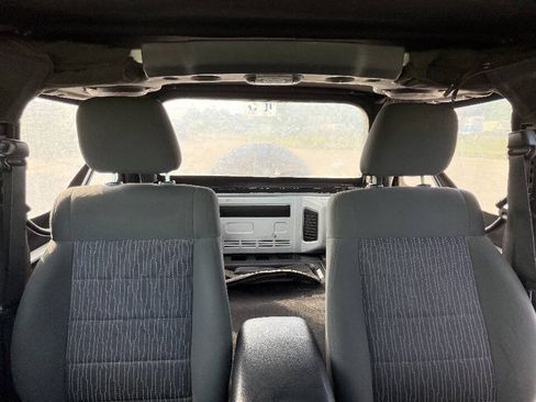 Used 2012 Jeep Wrangler Sport AWD/4WD image 27