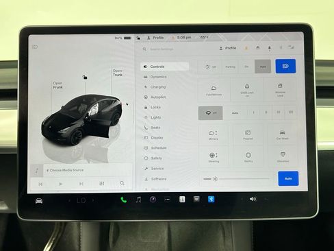 Used 2022 Tesla Model Y Long Range image 19