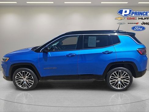 Used 2022 Jeep Compass Limited w/ Elite Group AWD/4WD image 4