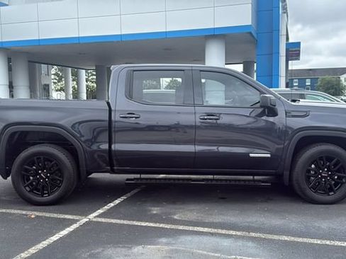 Used 2024 GMC Sierra 1500 Elevation AWD/4WD image 8