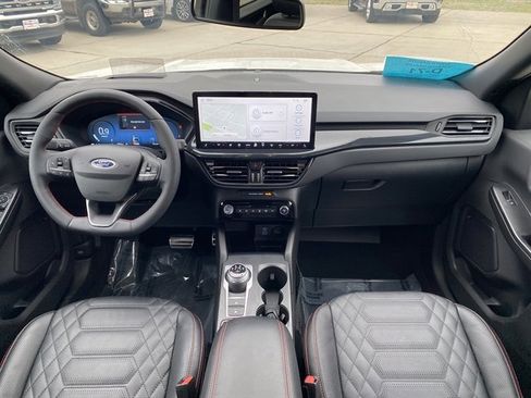 Used 2023 Ford Escape ST-Line Elite w/ Premium Technology Package AWD/4WD image 11