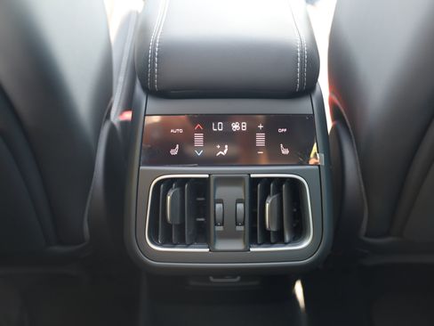 Used 2024 Maserati Grecale GT AWD/4WD image 44