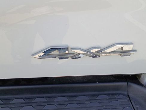 Used 2024 RAM 2500 Big Horn AWD/4WD image 12