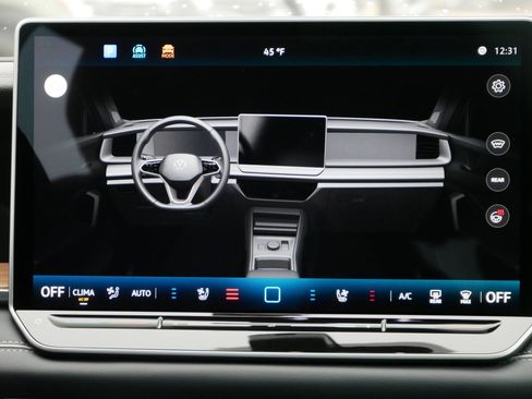 New 2026 Volkswagen Tiguan SEL R-Line image 8