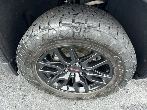 Used 2021 GMC Sierra 1500 Elevation image 23