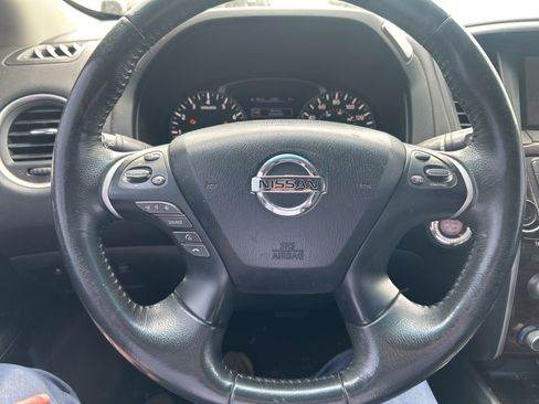 Used 2014 Nissan Pathfinder SL AWD/4WD image 13