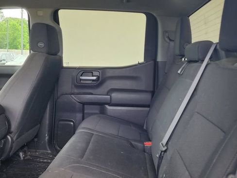 Used 2020 GMC Sierra 1500 2WD Crew Cab w/ Sierra Value Package image 25