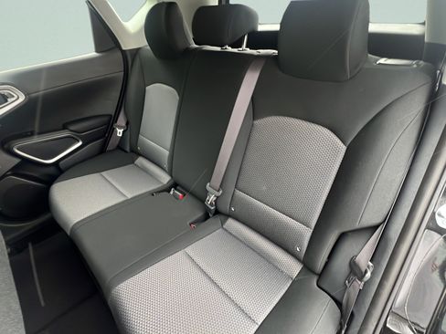 Certified 2025 Kia Soul LX w/ LX Technology Package FWD image 10