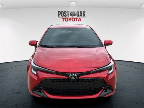 Used 2025 Toyota Corolla SE image 2