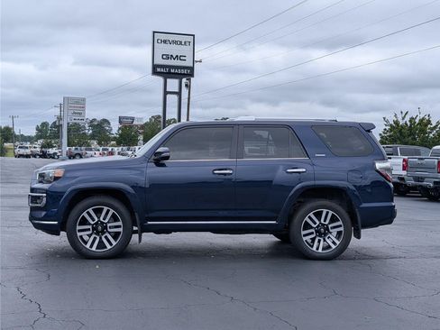 Used 2023 Toyota 4Runner Limited AWD/4WD image 2