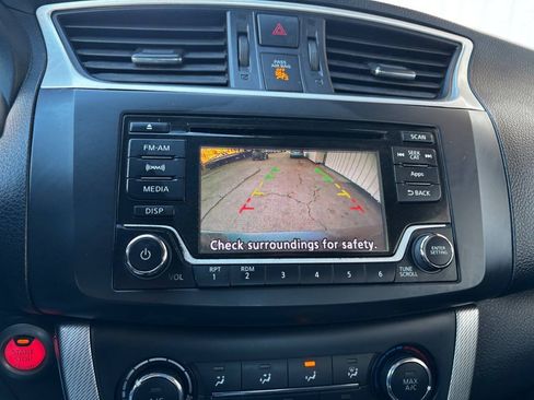 Used 2015 Nissan Sentra SR FWD image 13