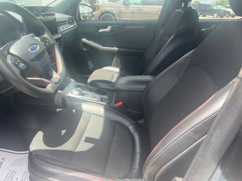 Used 2023 Ford Escape ST-Line w/ Tech Pack #1 FWD image 6