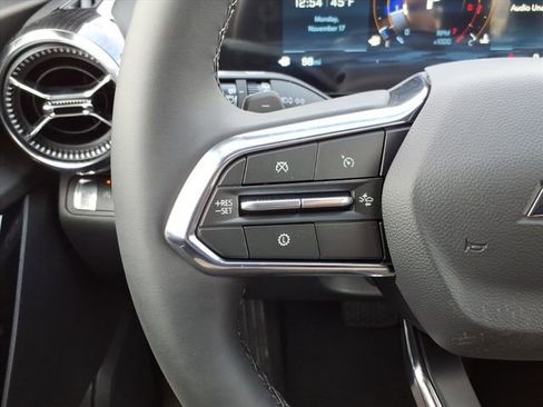 New 2026 Chevrolet Equinox LT image 13