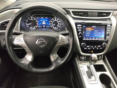 Used 2018 Nissan Murano SV w/ Premium Package image 22
