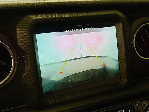 Used 2021 Jeep Wrangler Sahara w/ Cold Weather Group image 23