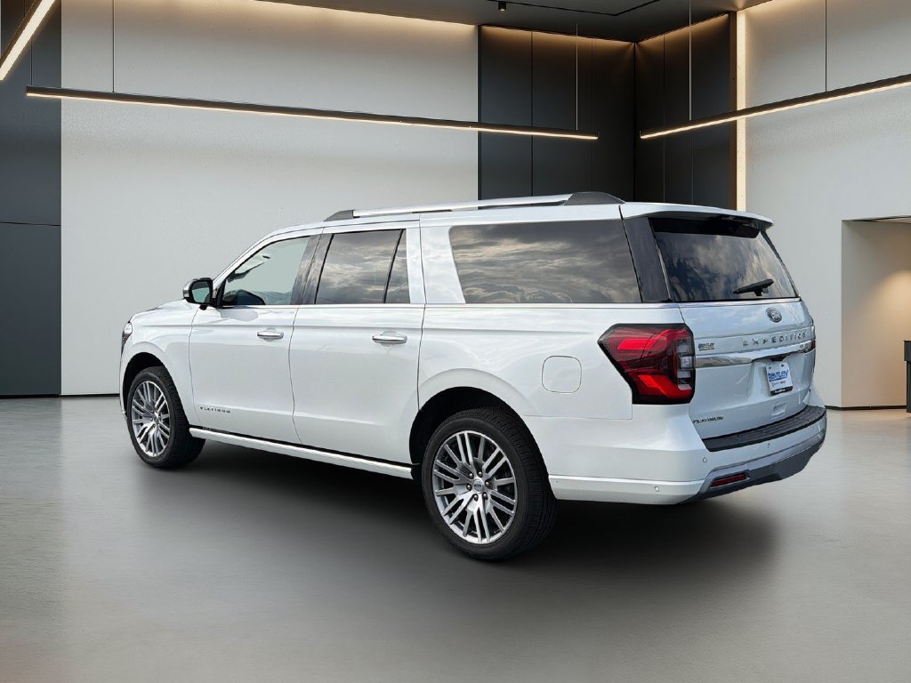 Used 2024 Ford Expedition Max Platinum AWD/4WD image 3