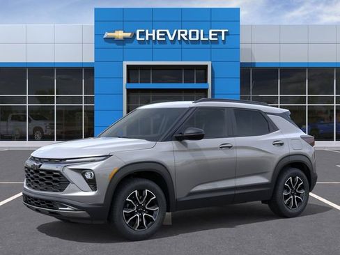 New 2026 Chevrolet TrailBlazer ACTIV FWD image 2