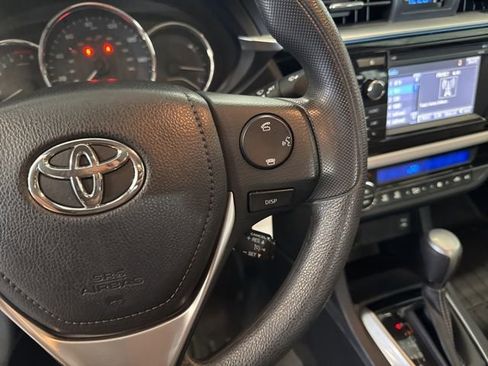 Used 2014 Toyota Corolla LE FWD image 28