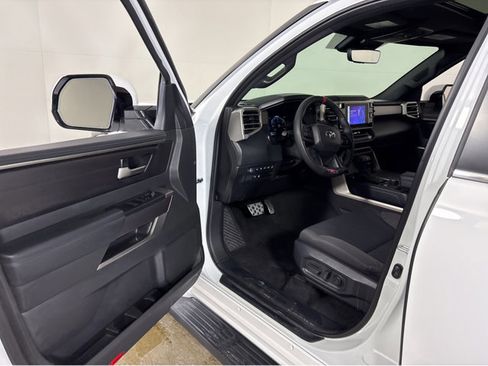 Used 2025 Toyota Sequoia SR5 image 2