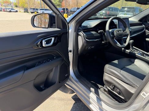 Used 2023 Jeep Compass High Altitude AWD/4WD image 20