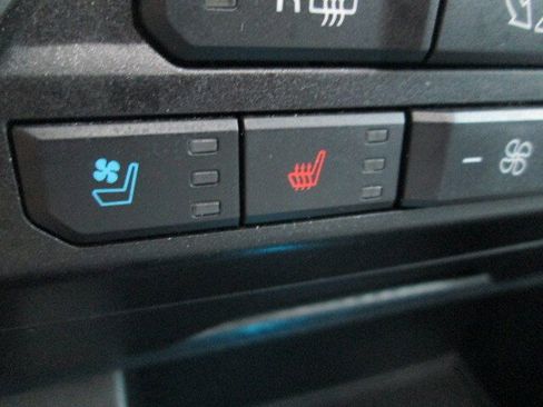 Used 2020 Ford F150 Lariat w/ Equipment Group 502A Luxury image 22