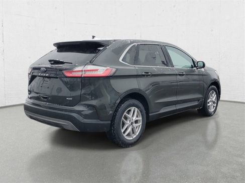 Used 2023 Ford Edge SEL w/ Convenience Package image 7
