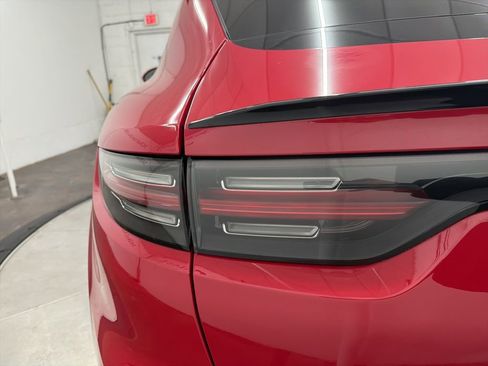 Used 2023 Porsche Cayenne Turbo image 11