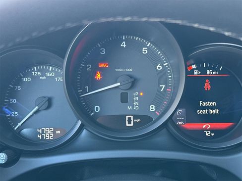 Used 2025 Porsche Macan image 29