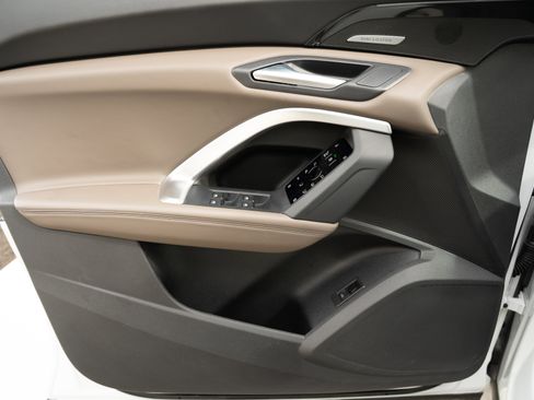 Certified 2025 Audi Q5 Premium Plus w/ Premium Plus AWD/4WD image 19