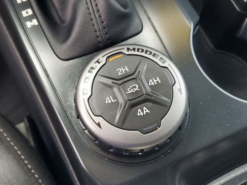 Certified 2025 Ford Bronco Badlands AWD/4WD image 27