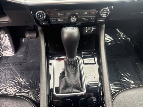 Used 2025 Jeep Compass Limited image 14