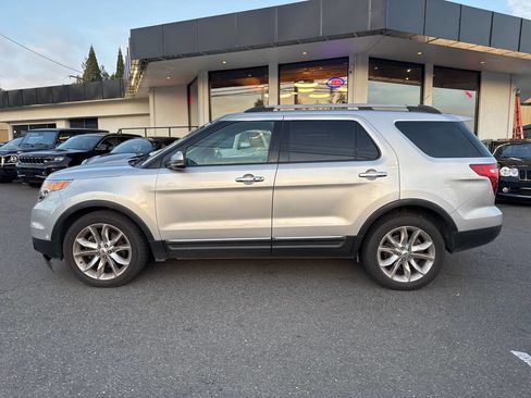 Used 2013 Ford Explorer Limited image 2