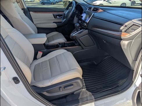Certified 2022 Honda CR-V Touring image 18