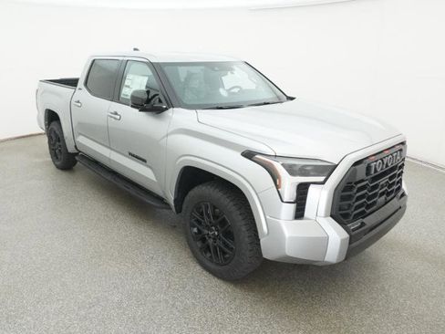 New 2026 Toyota Tundra Limited AWD/4WD image 16