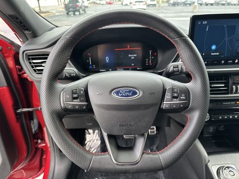 Used 2023 Ford Escape ST-Line w/ Tech Pack #1 FWD image 18