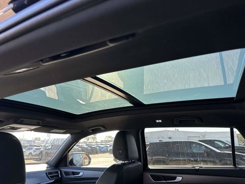 New 2026 Volkswagen Atlas Cross Sport SE image 13