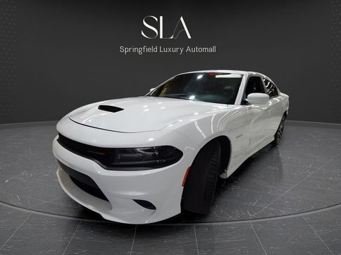 Used 2020 Dodge Charger R/T w/ Plus Group RWD image 4