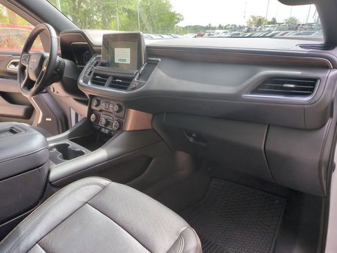 Used 2022 Chevrolet Tahoe High Country AWD/4WD image 32