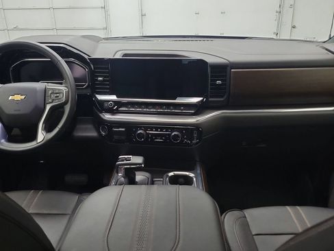 Used 2024 Chevrolet Silverado 1500 High Country w/ Technology Package image 22