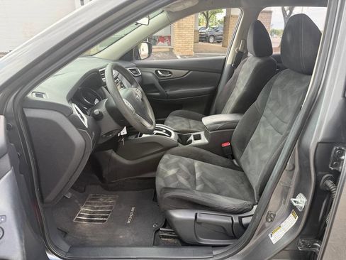 Used 2014 Nissan Rogue S image 10