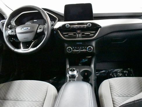 Used 2021 Ford Escape SE w/ Cold Weather Package image 18