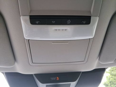 Used 2024 Nissan Pathfinder S FWD image 22